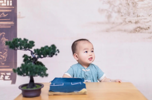 漳州五个月宝宝可以站吗